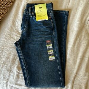 NWT Men’s Levi’s 511 Slim Jeans.